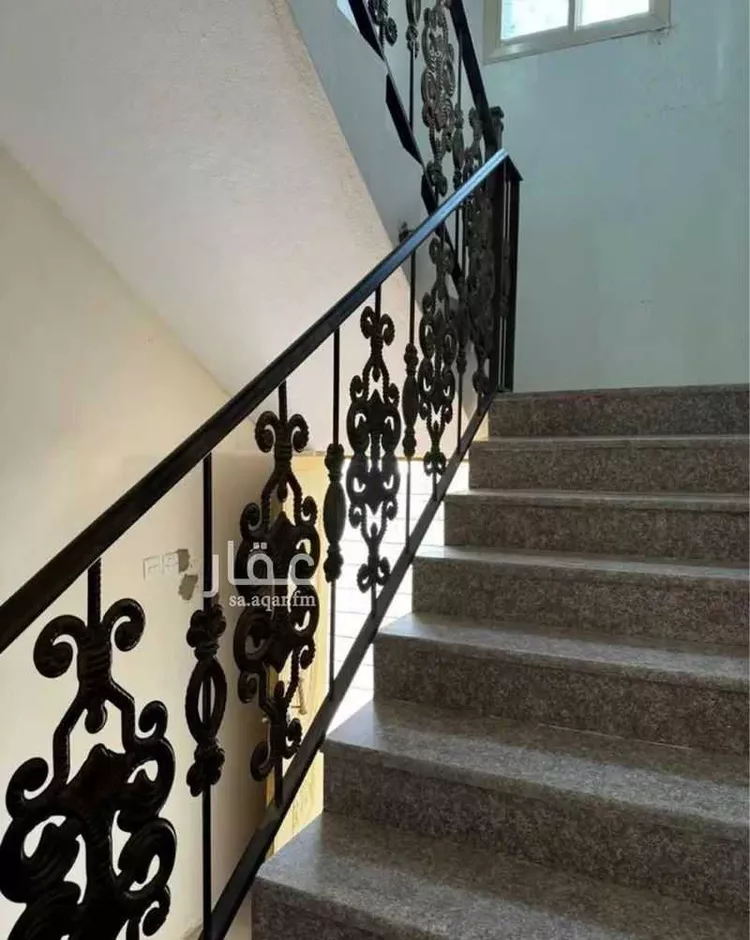 Floor for Rent in Muhayil Al Balad صورة 3