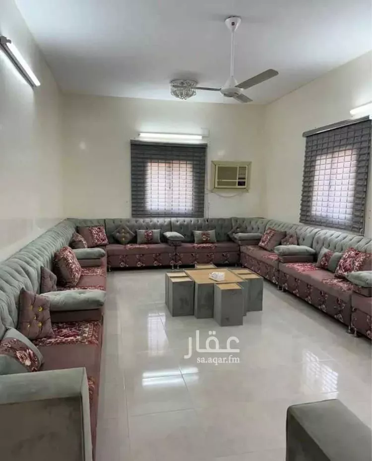Floor for Rent in Muhayil Al Balad صورة 4