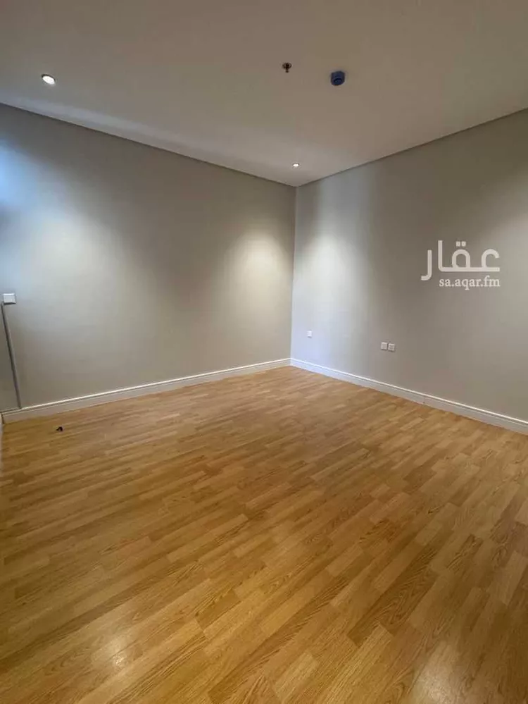 شقة للبيع في شارع طريق الامام سعود بن فيصل, حي الملقا, مدينة الرياض, منطقة الرياض صورة 5