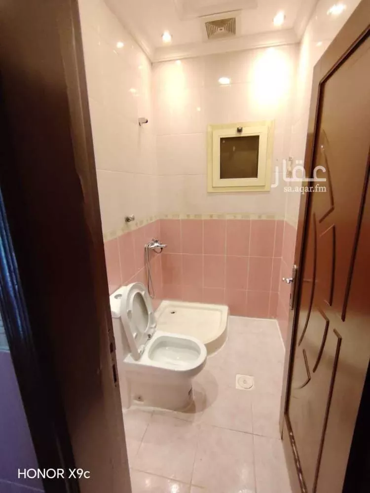 Building for Rent in Jeddah Al Wahah صورة 3