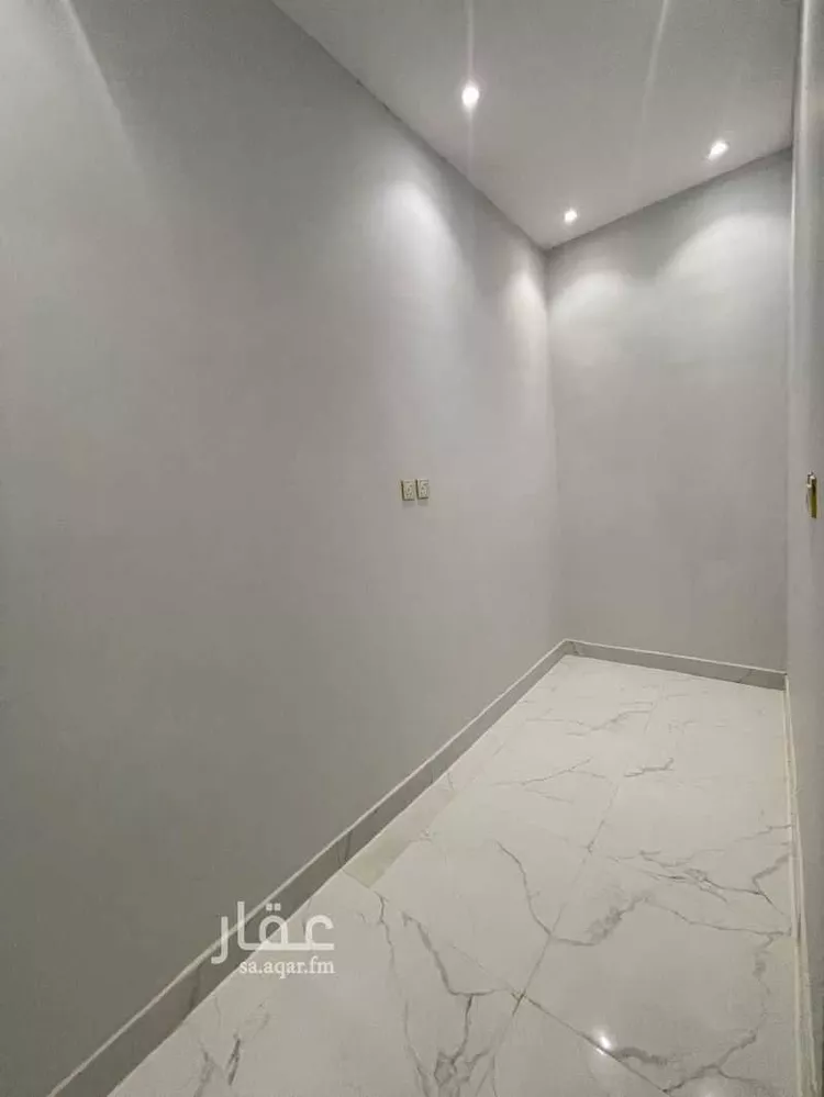 فيلا للإيجار في شارع شقرون المغراوي ، حي عكاظ ، الرياض ، منطقة الرياض صورة 3
