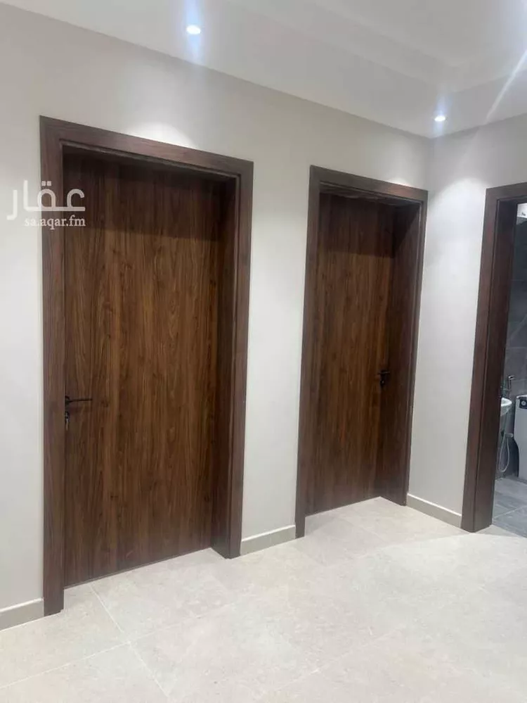 عمارة للإيجار في شارع محمد بن مخلد الانصاري, حي الفيصلية, مدينة الرياض, منطقة الرياض صورة 2