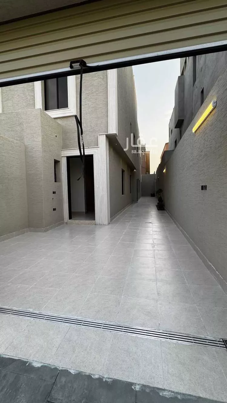 Floor for Sale in Riyadh Badr