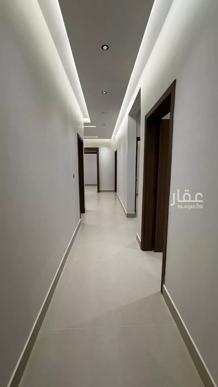 دور للبيع في شارع محارب بن دثار, حي بدر, مدينة الرياض, منطقة الرياض صورة 3