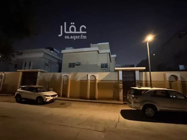 فيلا للبيع في شارع عبدالله بن بري, حي الملك فهد, مدينة الرياض, منطقة الرياض