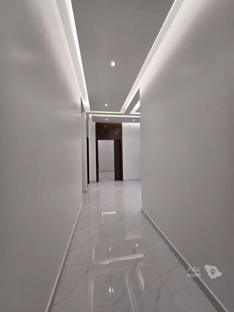 Floor for Sale in Riyadh Al Bariah 14