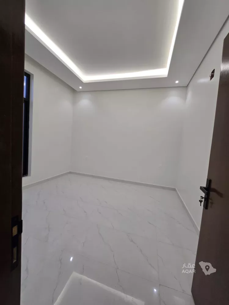 Floor for Sale in Riyadh Al Bariah 18