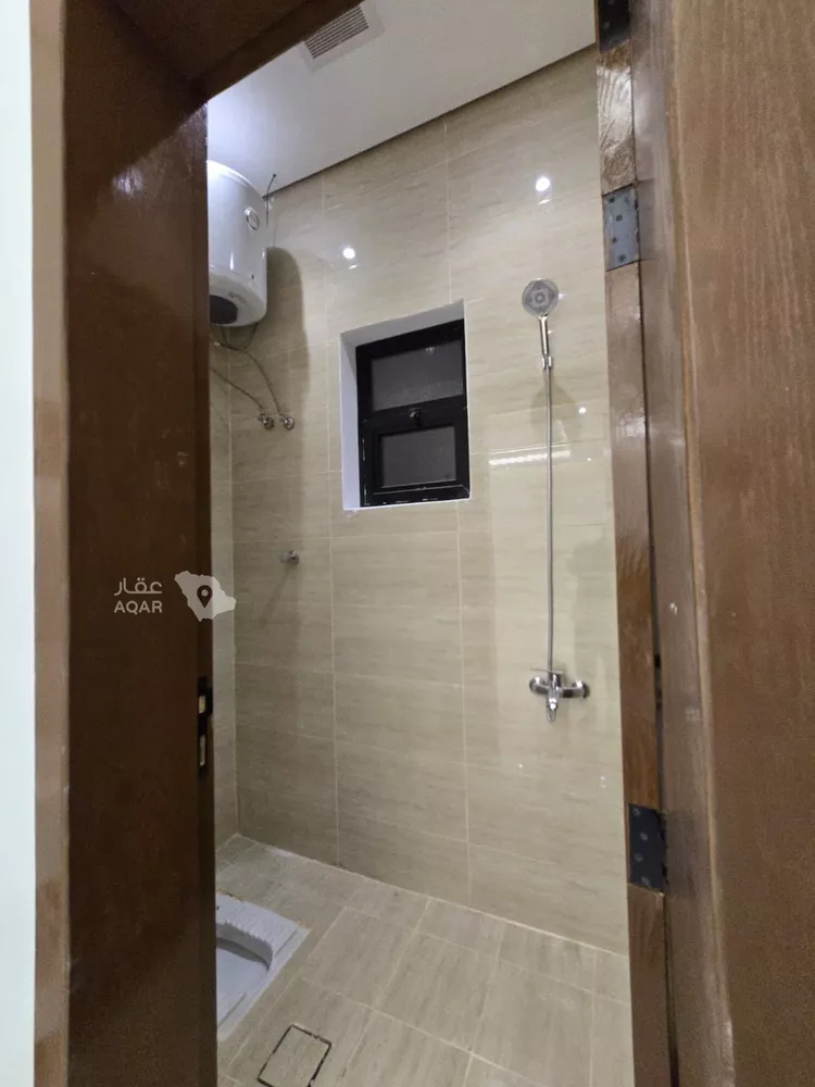 Floor for Sale in Riyadh Al Bariah 13