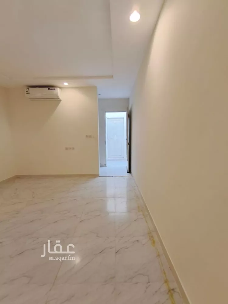 شقة للإيجار في شارع عبدالملك بن عمر بن عبدالعزيز, حي الرمال, مدينة الرياض, منطقة الرياض