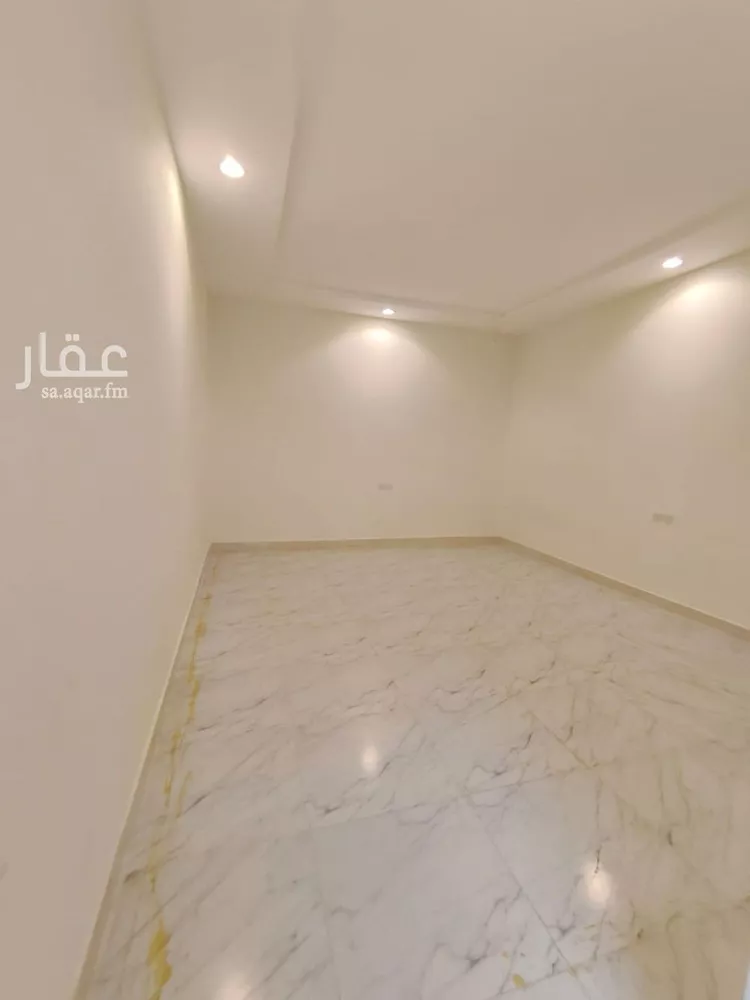 غرفة للإيجار في شارع عبدالملك بن عمر بن عبدالعزيز, حي الرمال, مدينة الرياض, منطقة الرياض 8