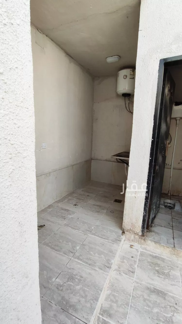 غرفة للإيجار في شارع دينار الأنصاري, حي الرمال, مدينة الرياض, منطقة الرياض 14