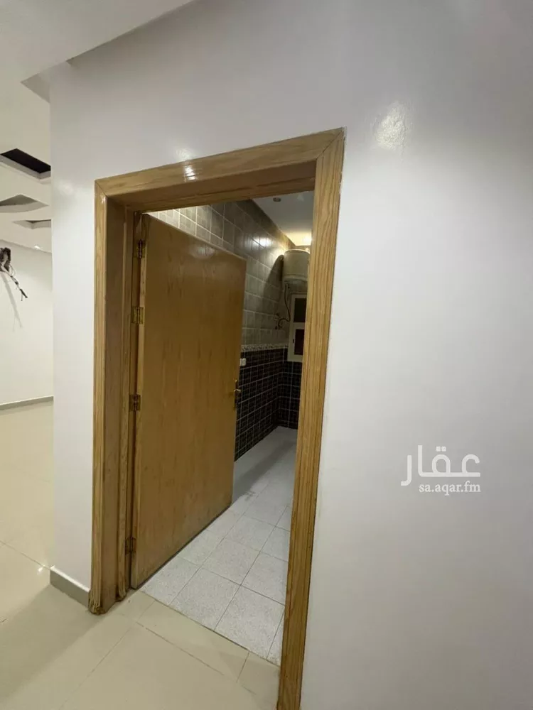 شقة للإيجار في شارع رقم 42, حي الندوة, مدينة الرياض, منطقة الرياض صورة 2