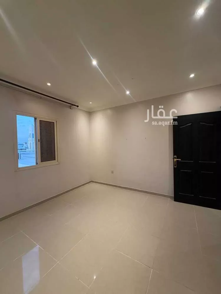 شقة للإيجار في شارع اوطاس, حي هجر, مدينة الدمام, المنطقة الشرقية صورة 2