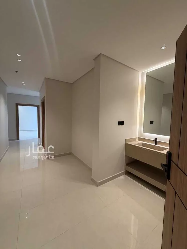 شقة للإيجار في شارع اسحاق بن قبيصة الخزاعي, حي البندرية, مدينة الخبر, المنطقة الشرقية صورة 3