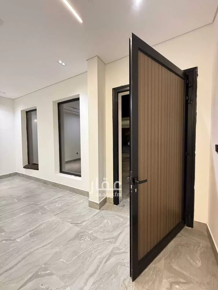 فيلا للبيع في شارع ذكوان الخزرجي, حي التحلية, مدينة الخبر, المنطقة الشرقية صورة 3