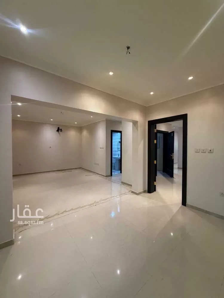 شقة للإيجار في شارع اوطاس, حي هجر, مدينة الدمام, المنطقة الشرقية صورة 4