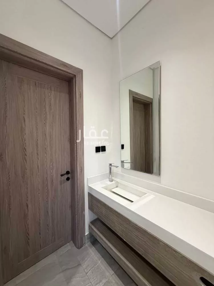 فيلا للبيع في شارع ذكوان الخزرجي, حي التحلية, مدينة الخبر, المنطقة الشرقية صورة 5