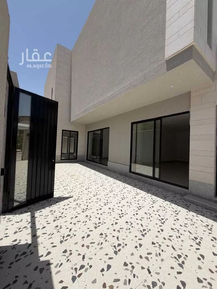 فيلا للبيع في شارع علي ابن الغدير, حي الخزامى, مدينة الخبر, المنطقة الشرقية صورة 3