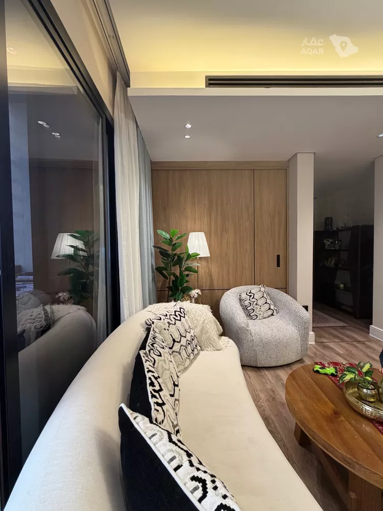 شقة للبيع في شارع اسحاق بن قبيصة الخزاعي, حي البندرية, مدينة الخبر, المنطقة الشرقية 8