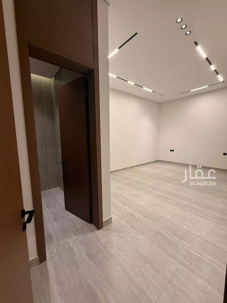 دور للبيع في شارع قابوس, حي المعيزيلة, مدينة الرياض, منطقة الرياض 12