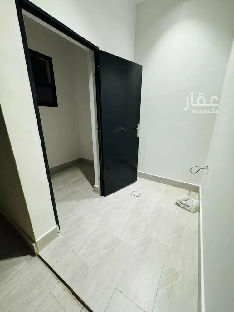 فيلا للبيع في شارع يمان الرصافي, حي الرمال, مدينة الرياض, منطقة الرياض صورة 2