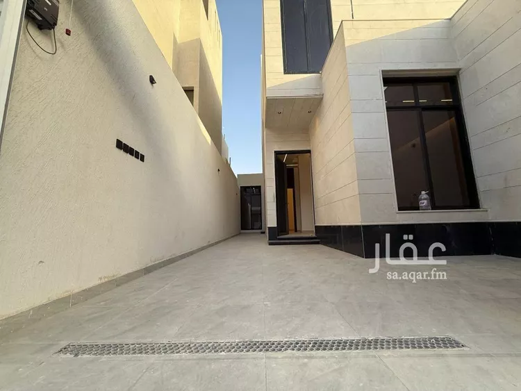 دور للبيع في شارع عبدالقدوس الانصاري, حي الرمال, مدينة الرياض, منطقة الرياض صورة 3
