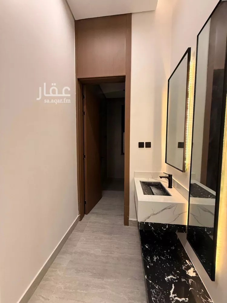 دور للبيع في شارع قابوس, حي المعيزيلة, مدينة الرياض, منطقة الرياض 14