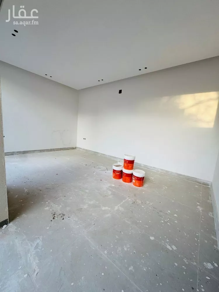 دور للبيع في شارع سكاكا, حي اليرموك, مدينة الرياض, منطقة الرياض صورة 5