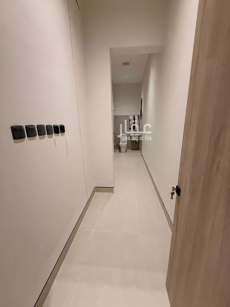 فيلا للبيع في شارع عبدالقدوس الانصاري, حي الرمال, مدينة الرياض, منطقة الرياض صورة 3