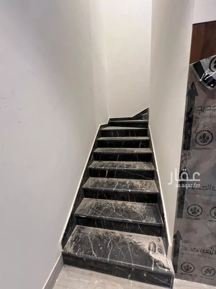 فيلا للبيع في شارع جارالله بن ظهيرة, حي الرمال, مدينة الرياض, منطقة الرياض صورة 5
