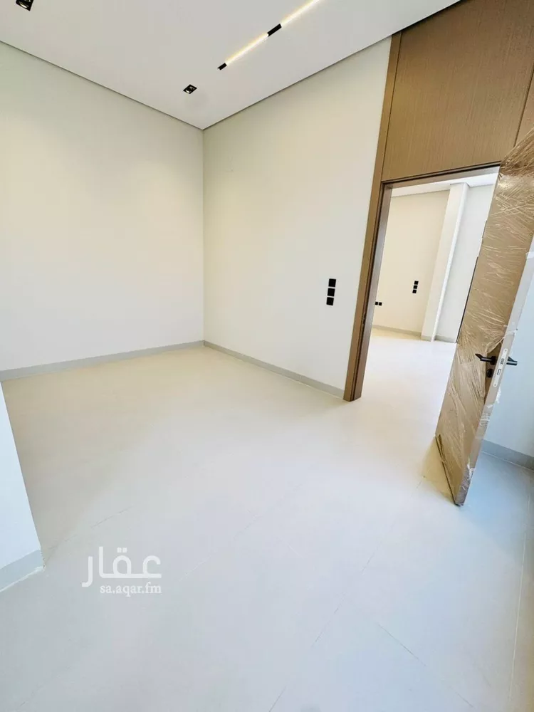 فيلا للبيع في شارع خليج تونس, حي المعيزيلة, مدينة الرياض, منطقة الرياض صورة 2