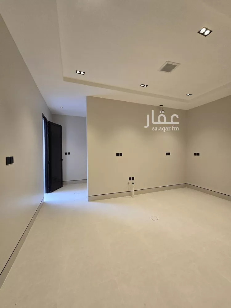 فيلا للبيع في شارع الزمرد, حي الملك فيصل, مدينة الرياض, منطقة الرياض صورة 2