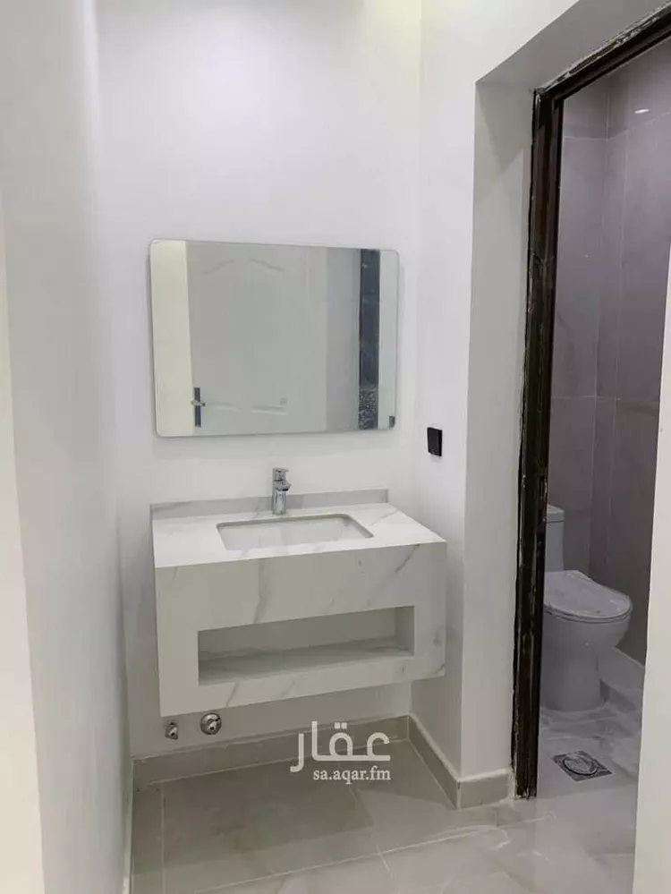 شقة للبيع في شارع الهيثم بن خارجة, حي الدوحة الجنوبية, مدينة الظهران, المنطقة الشرقية صورة 4