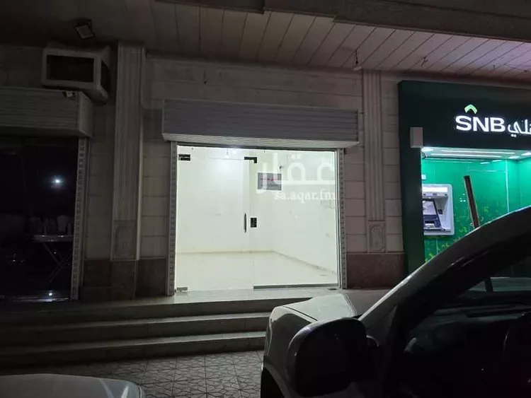 Shop for Rent in Medina King Fahd صورة 5