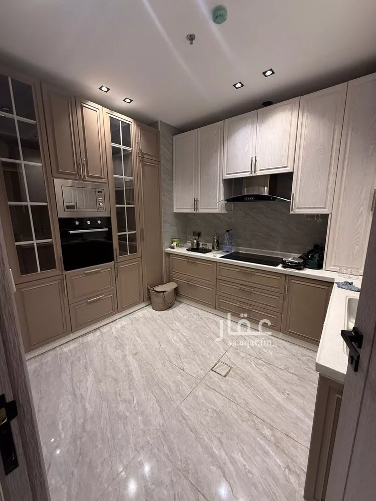 شقة للإيجار في حي الحمراء, مدينة الخبر, المنطقة الشرقية