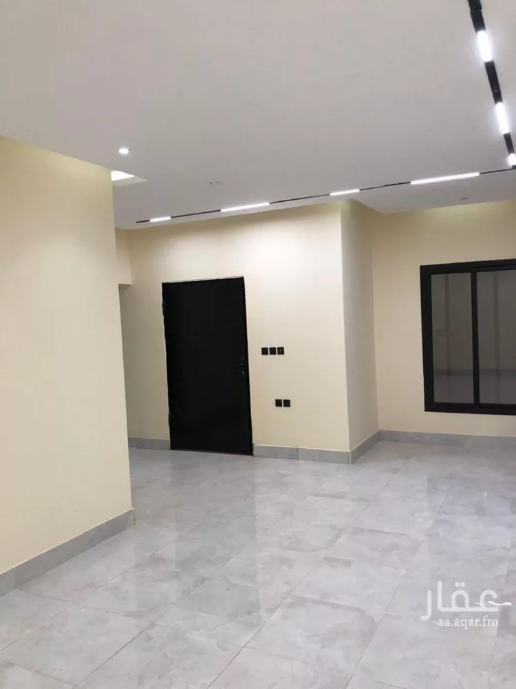 دور للبيع في شارع بركات الأنماطي, حي عكاظ, مدينة الرياض, منطقة الرياض صورة 3