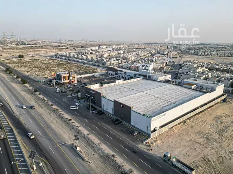 محل للإيجار في شارع طريق الدمام -الرياض السريع, حي العروبة, مدينة الدمام, المنطقة الشرقية صورة 5