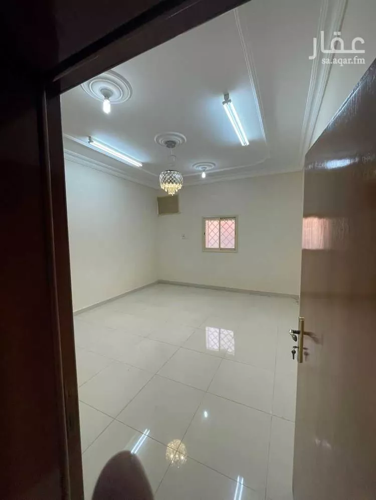 شقة للإيجار في شارع عبدالرحمن ابن ابي عوف الجرشي ، حي الموسى ، خميس مشيط ، خميس مشيط صورة 2