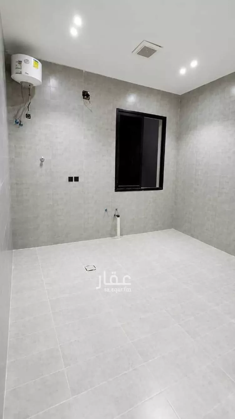 دور للبيع في شارع, حي بدر, مدينة الرياض, منطقة الرياض 7