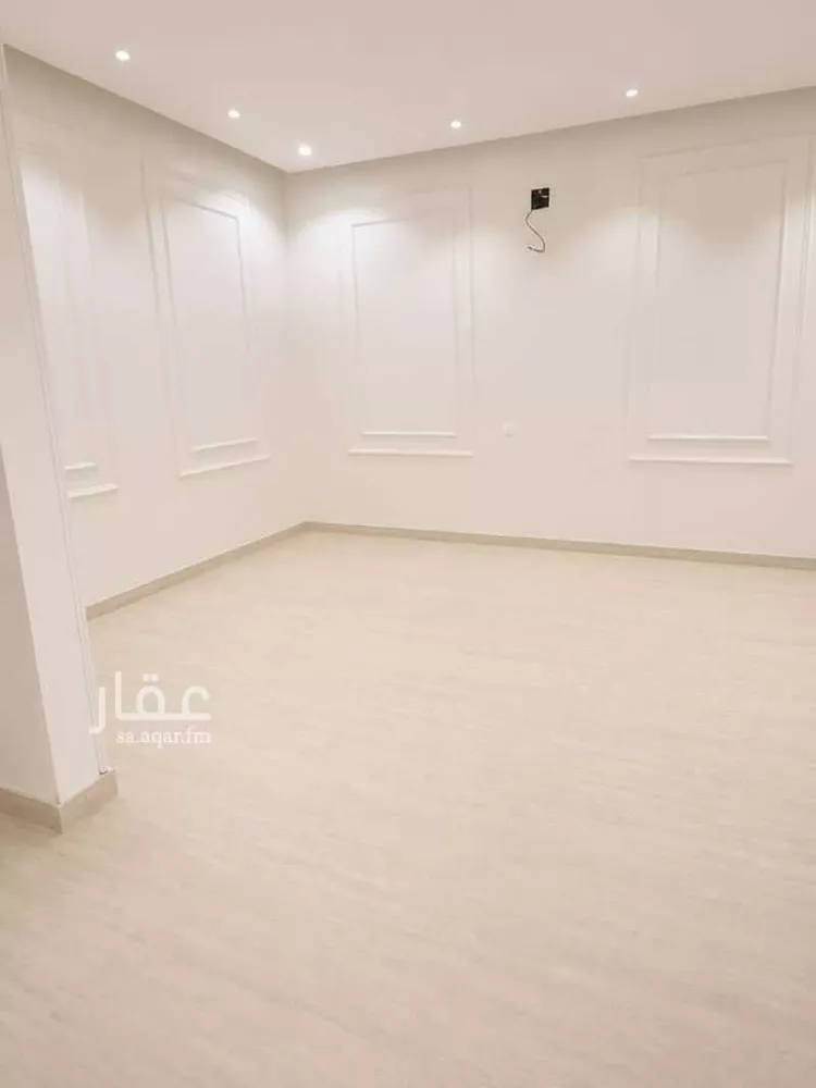 فيلا للبيع في شارع عريض, حي عريض, مدينة الرياض, منطقة الرياض 6