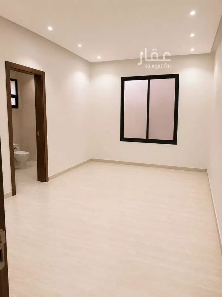 دور للبيع في شارع عريض, حي عريض, مدينة الرياض, منطقة الرياض صورة 3
