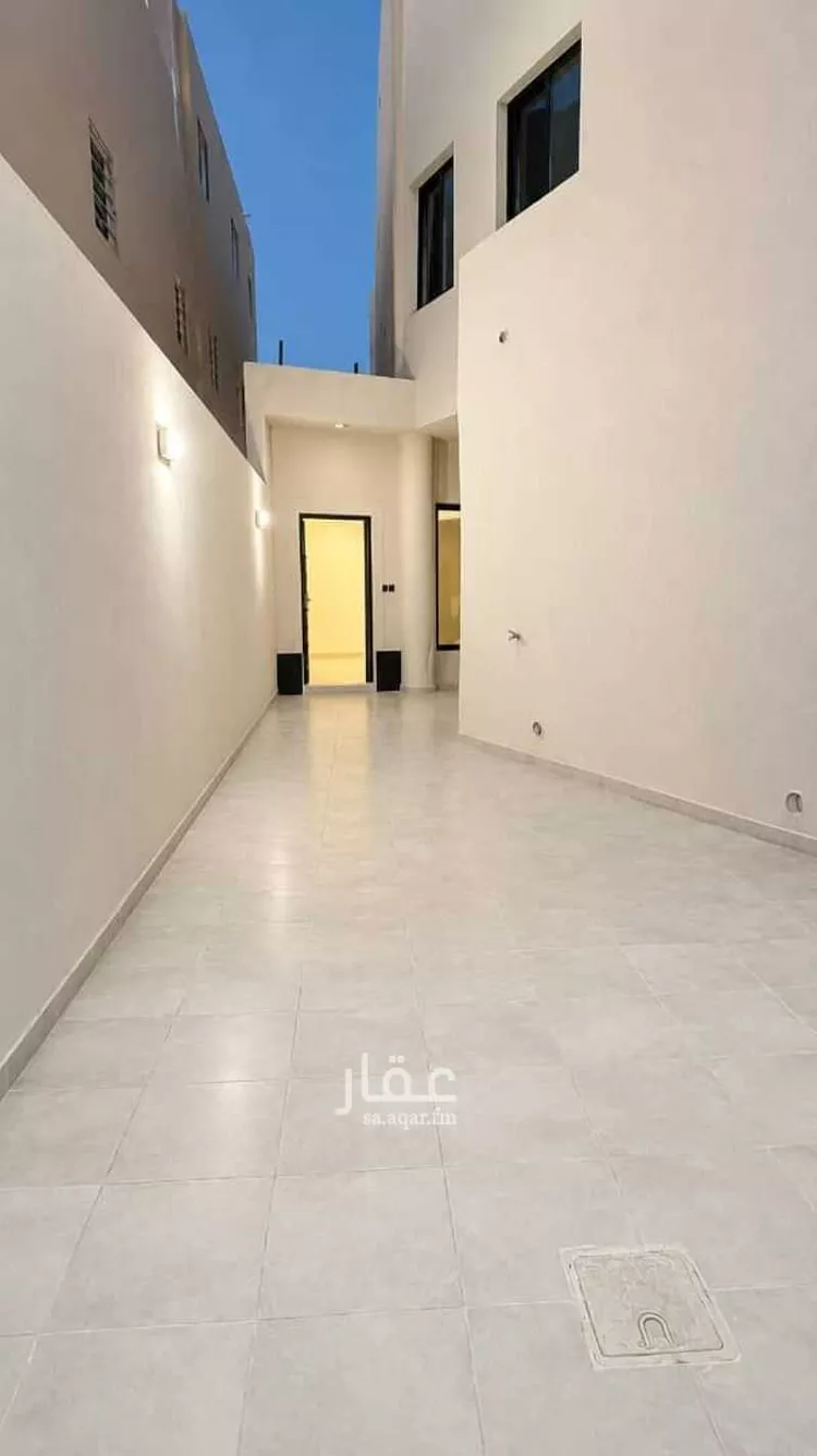 دور للبيع في شارع, حي بدر, مدينة الرياض, منطقة الرياض صورة 5