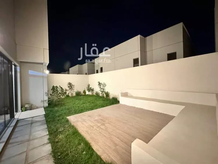 فيلا للإيجار في شارع الامير فيصل بن بندر بن عبدالعزيز الفرعي ، حي مطار الملك خالد الدولي ، الرياض ، منطقة الرياض صورة 3