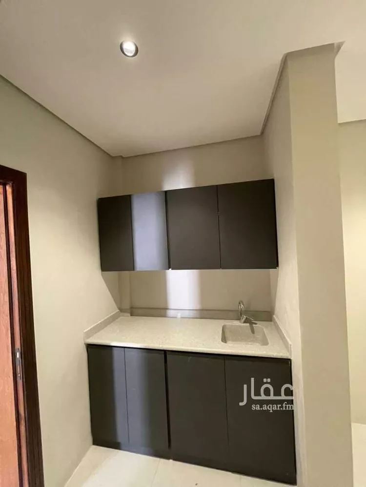 شقة للإيجار في شارع المغيره ابن شعبه, حي الصواري, مدينة الخبر, المنطقة الشرقية صورة 2