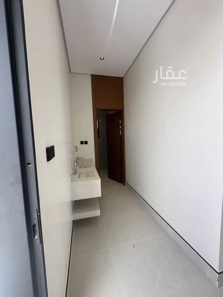 دور للبيع في شارع أبي يعلى الموصلي, حي البيان, مدينة الرياض, منطقة الرياض 7