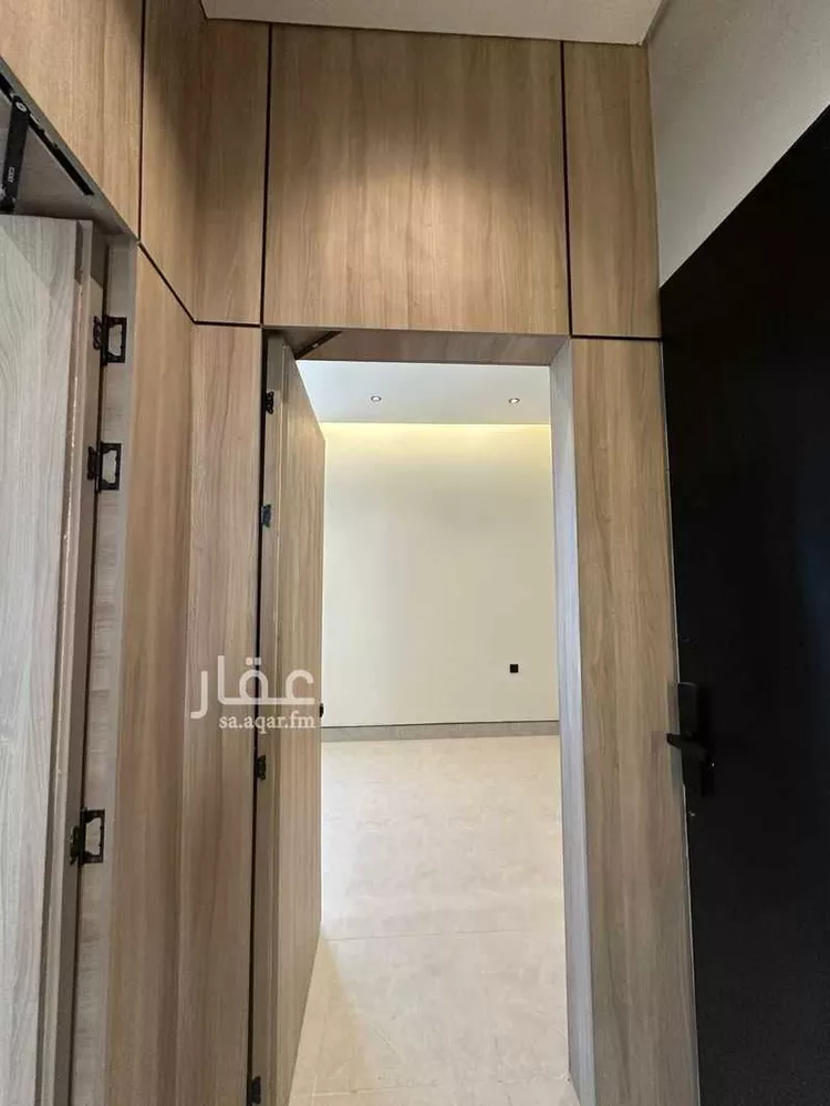 دور للبيع في شارع قابوس, حي المعيزيلة, مدينة الرياض, منطقة الرياض صورة 3