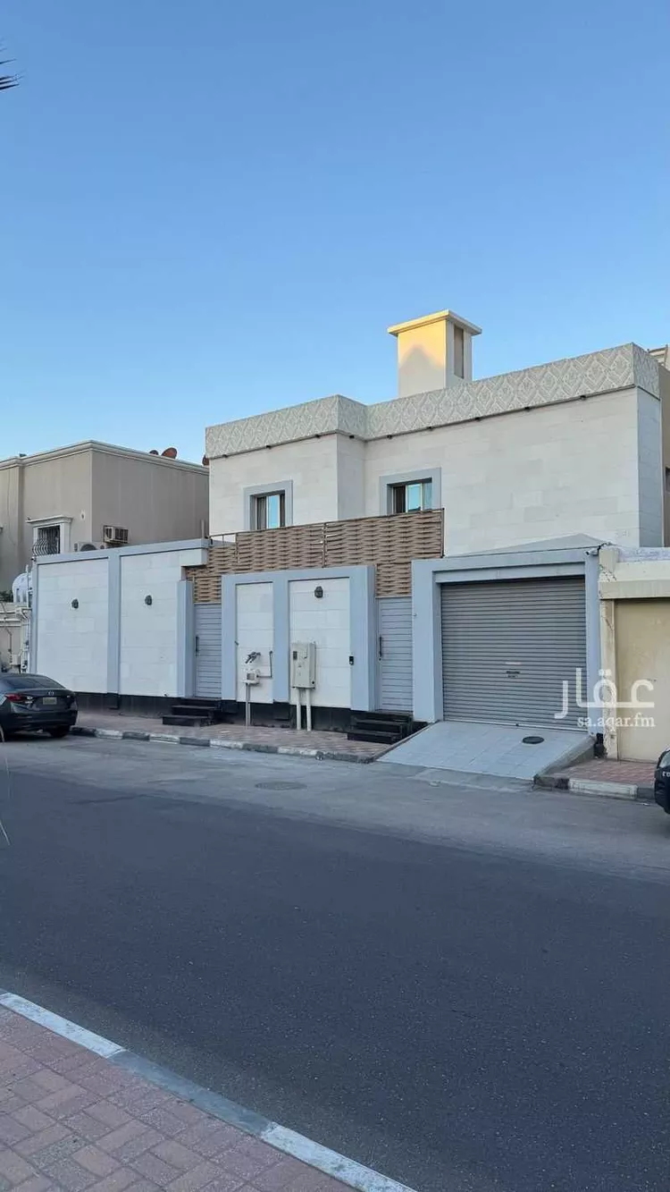 فيلا للبيع في شارع مالك ابن جبير, حي الروضة, مدينة الدمام, المنطقة الشرقية صورة 3
