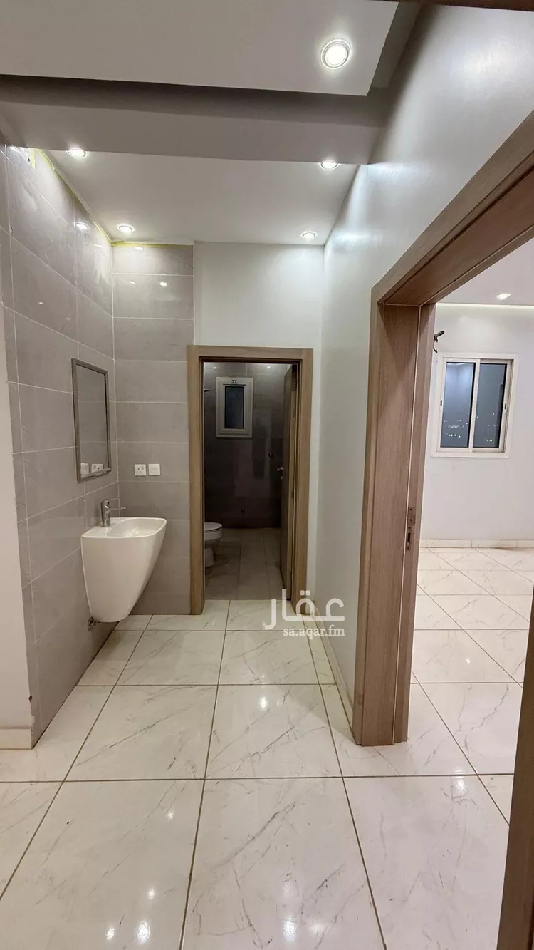فيلا للبيع في شارع ذؤيب بن يزيد, حي الشاطئ, مدينة جازان, منطقة جازان 13