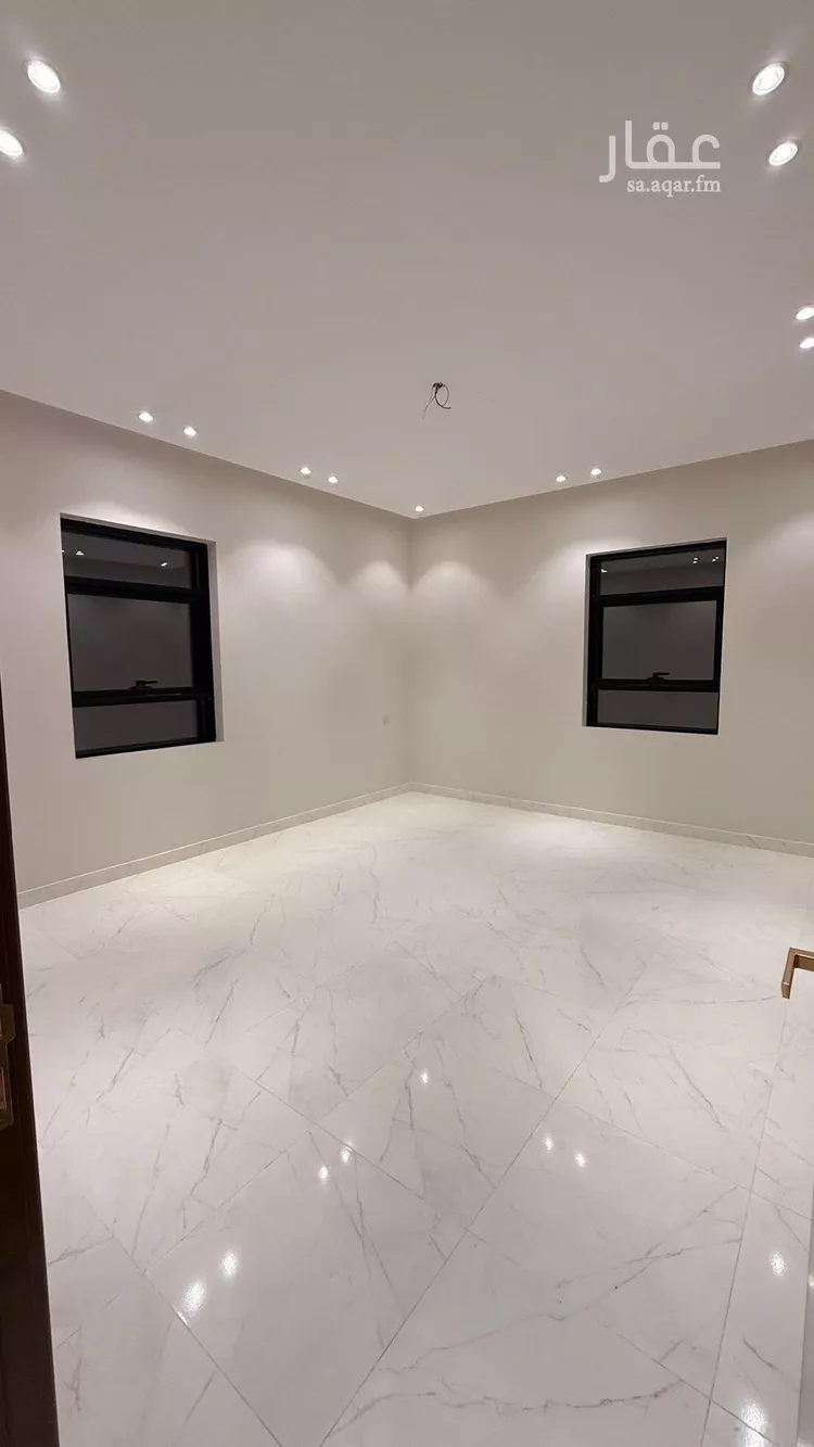 شقة للبيع في شارع شارع 19 ب, حي المطار, مدينة جازان, منطقة جازان 6