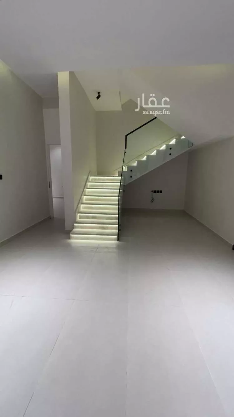فيلا للبيع في شارع 285 النظيم, حي النظيم, مدينة الرياض, منطقة الرياض صورة 2